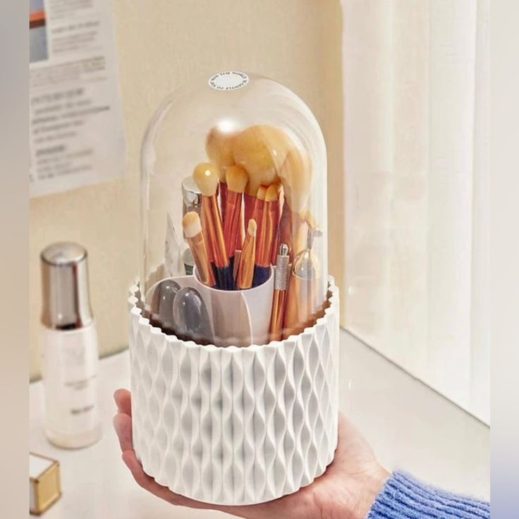 New 360⁰ Makeup Brush Holder