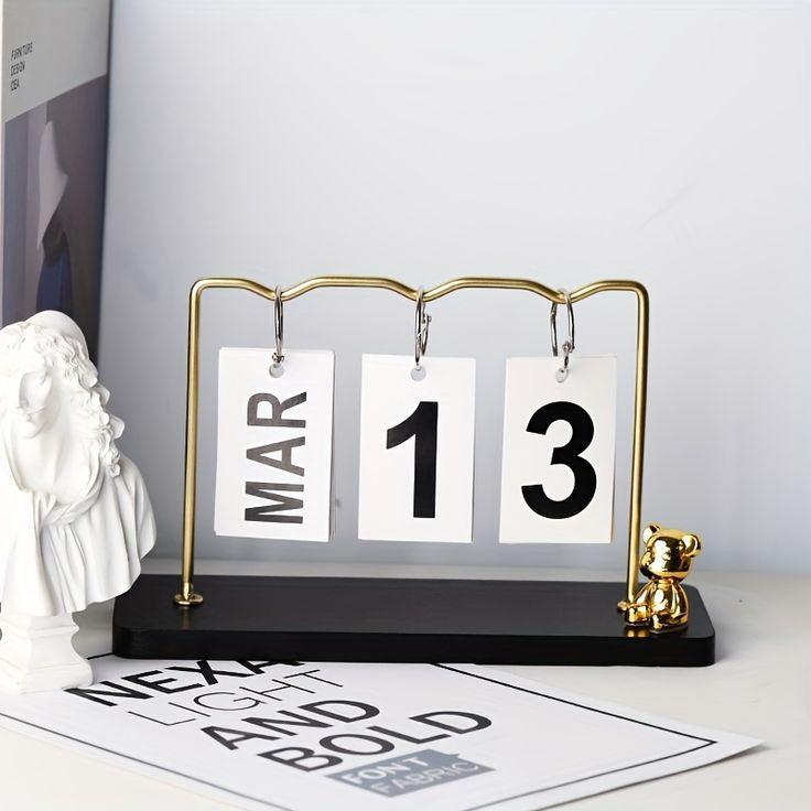 Creative Desktop Calendar