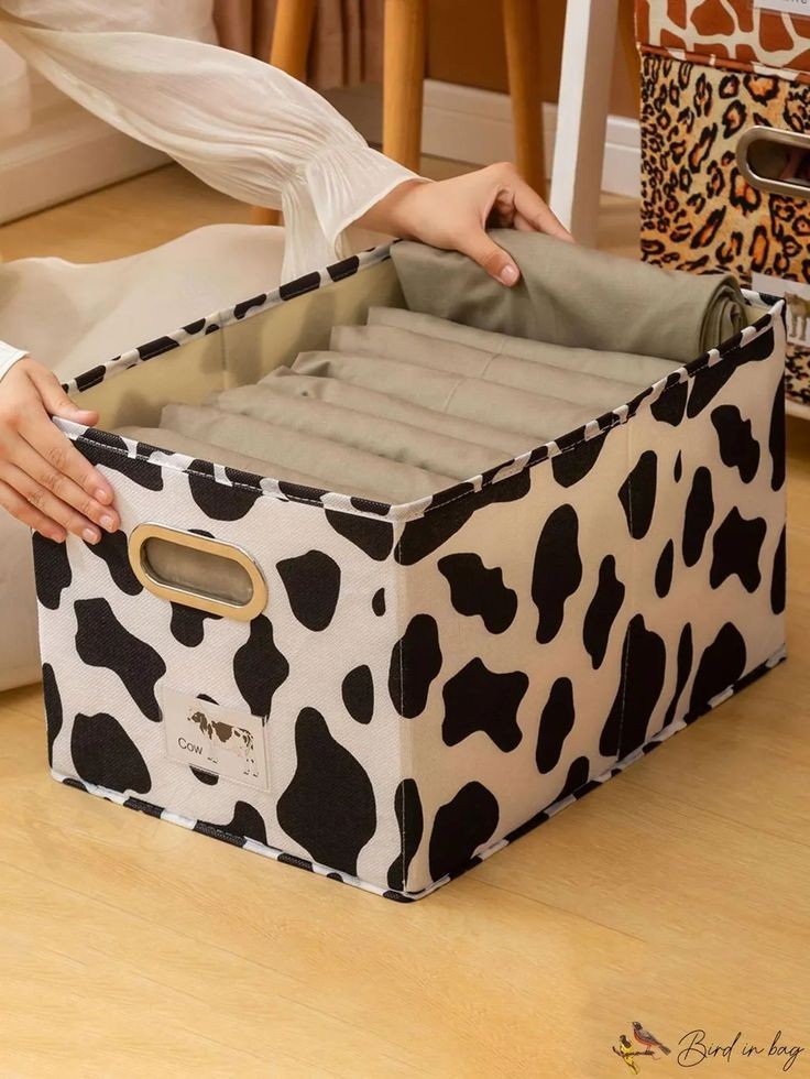 Multifunctional animal pattern cloth storage box