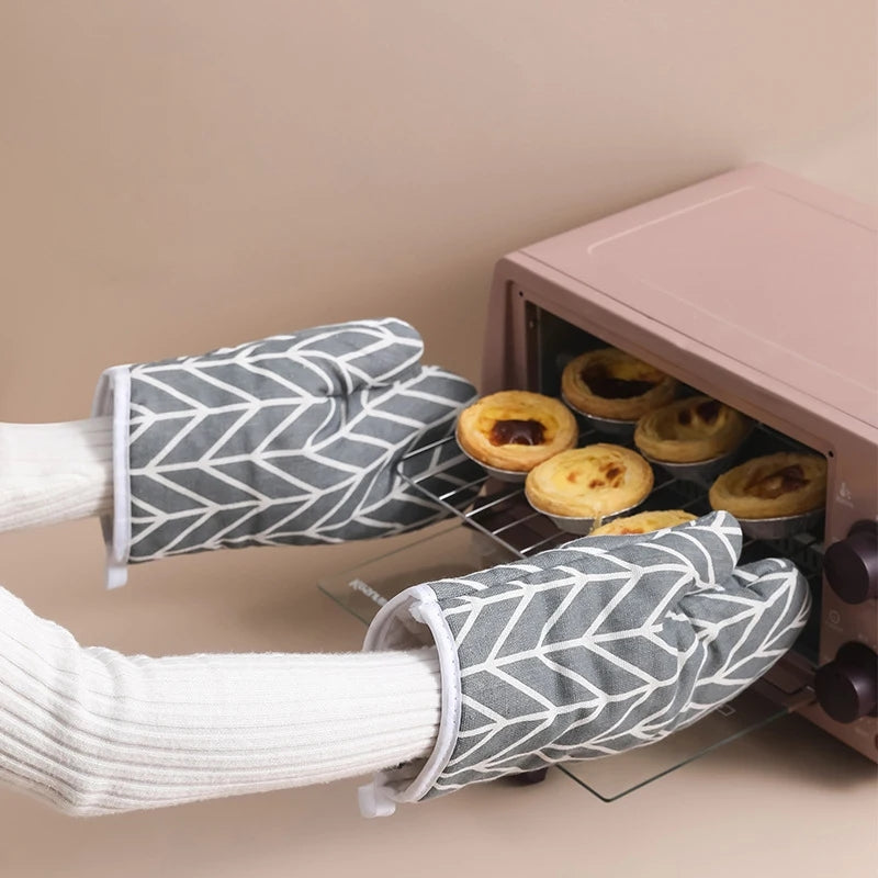2pcs Microwave Oven Insulation Gloves