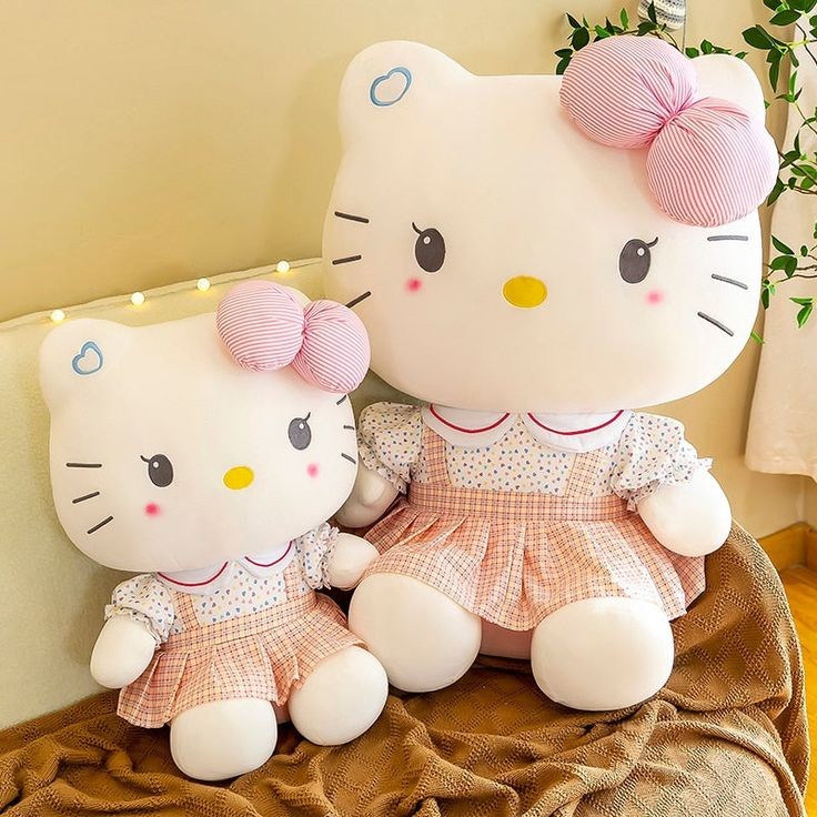 Cute Hello Kitty Plush Toy