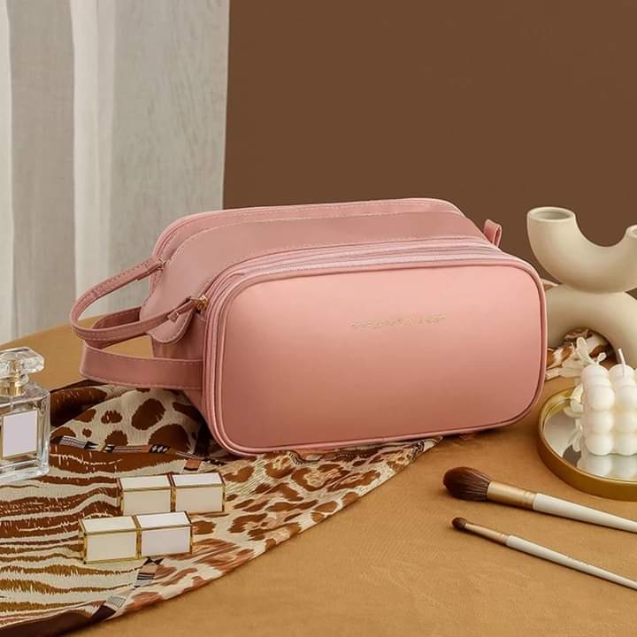 Versatile and Stylish Cosmetic Bag