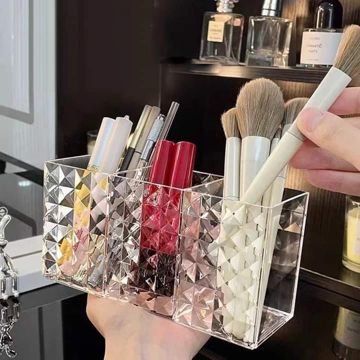 Luxury 3 Grid Acrylic Brush Holder