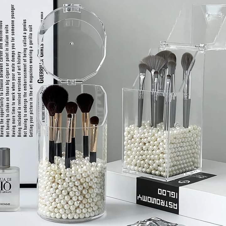 Acrylic Pearls Makeup Brush Holder