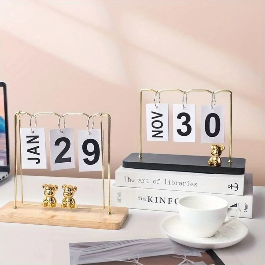 Creative Desktop Calendar