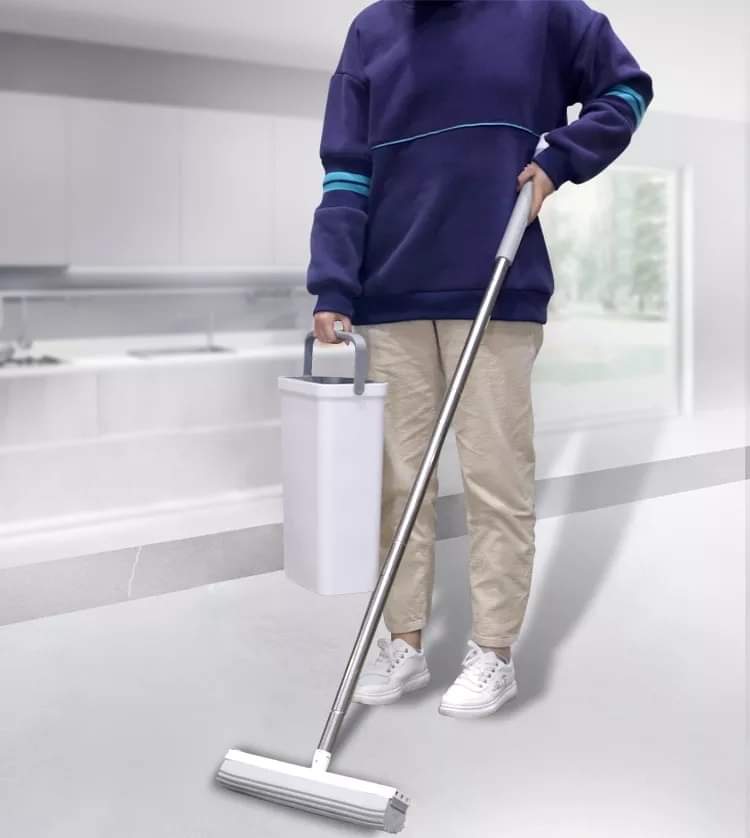 Microfiber Squeeze Mop With Bucket