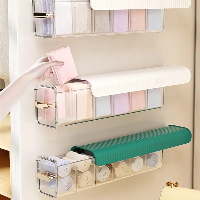 Multinational Wall Hanging Organizer