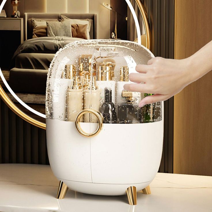 Luxury Dustproof Cosmetics Organizer