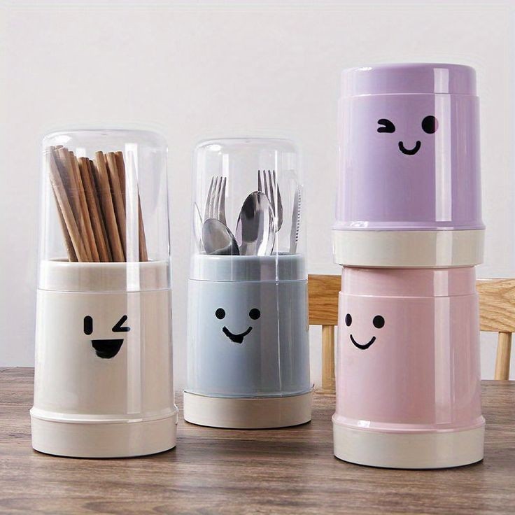 Smiley Cutlery Holder With Lid