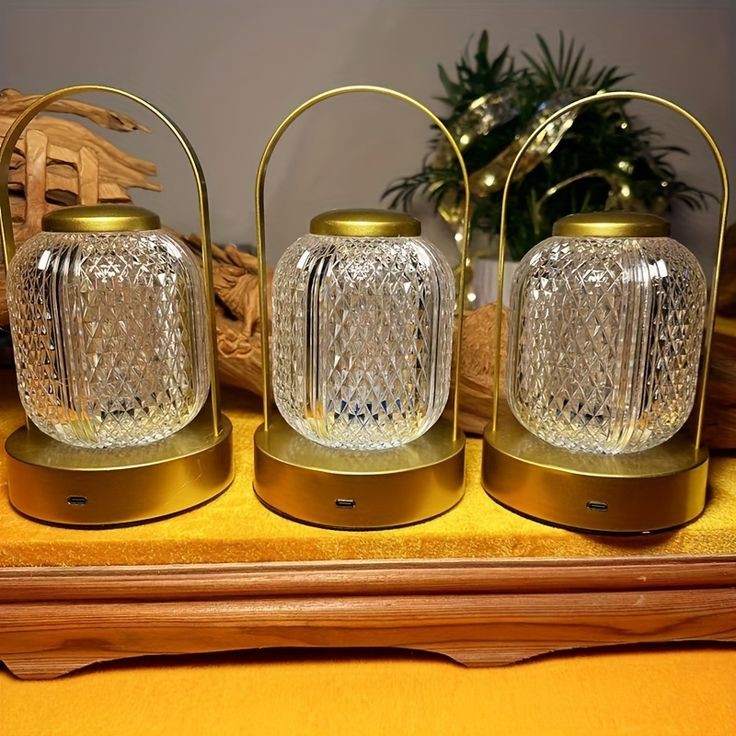 Metal Lantern Crystal Lamp