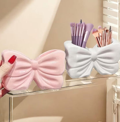 Multipurpose Bow Shaped Ceramic Desktop Storage Holder