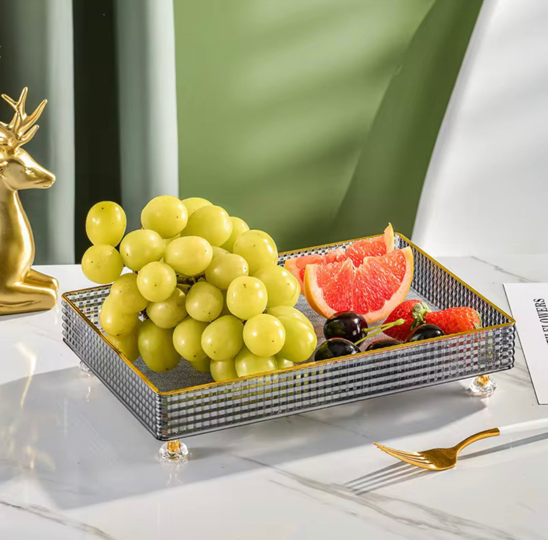 Multipurpose Transparent cosmetics storage Tray