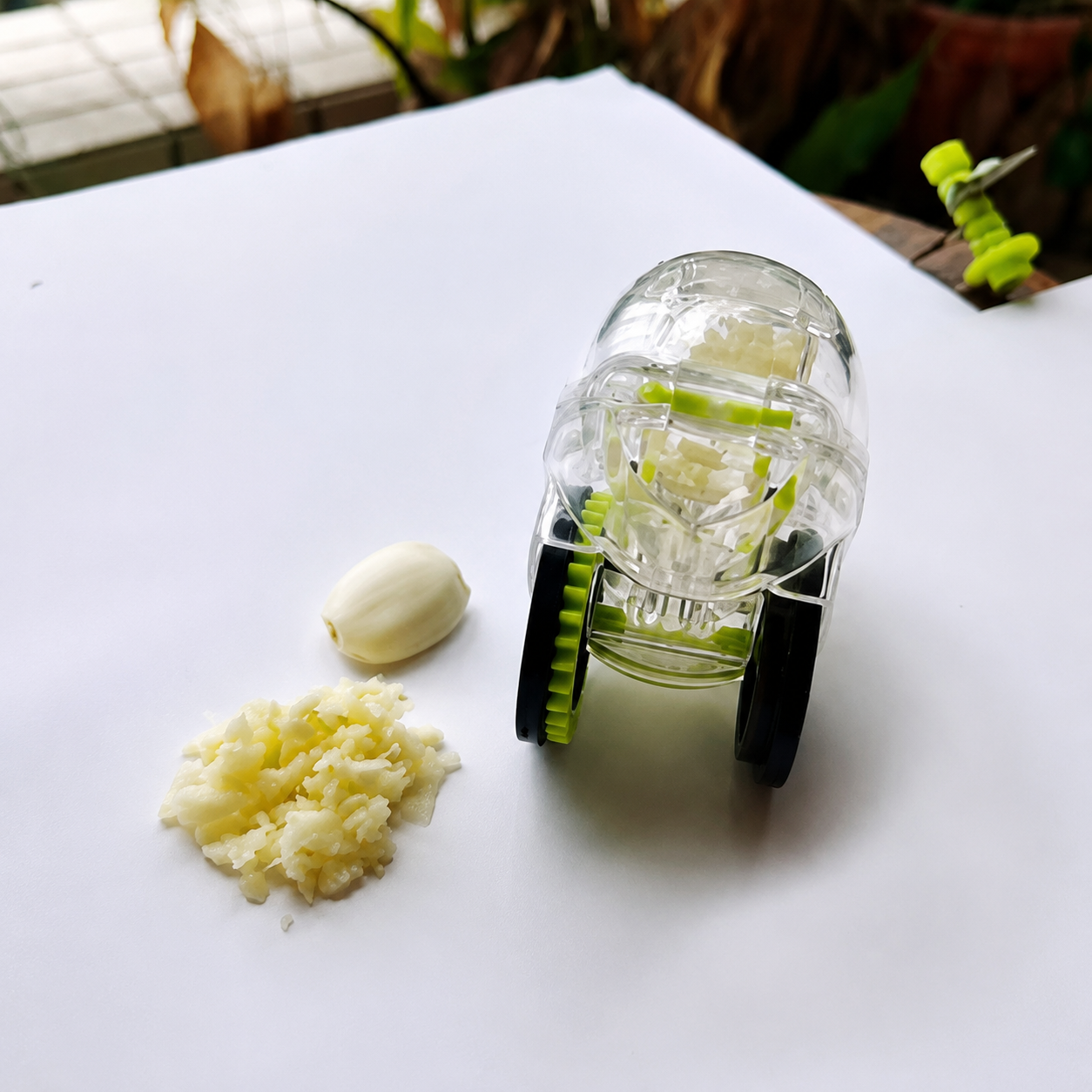 Mini Wheel Garlic Crusher