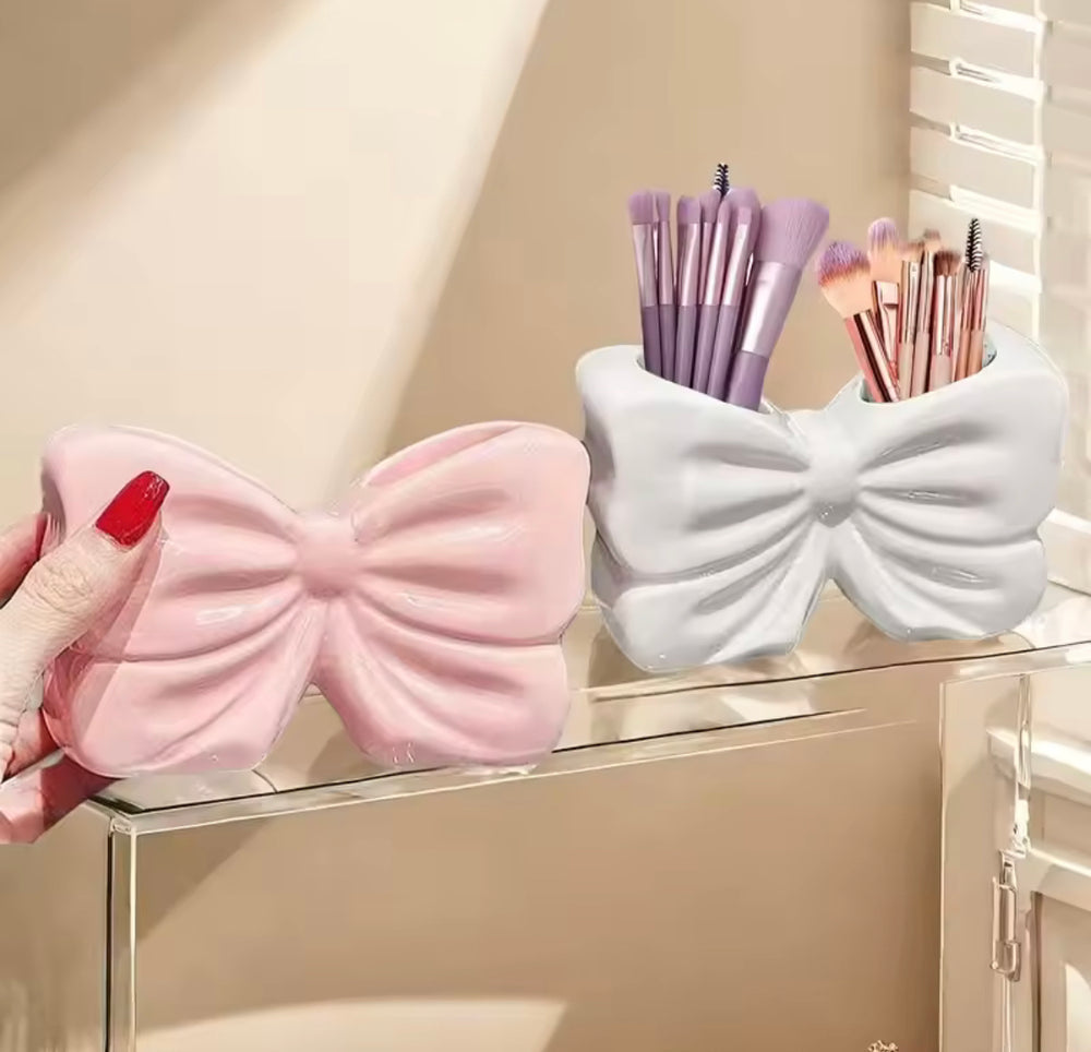 Elegant Cute Bow Shape Cosmetic Brush And Toothbrush Storage Organizer