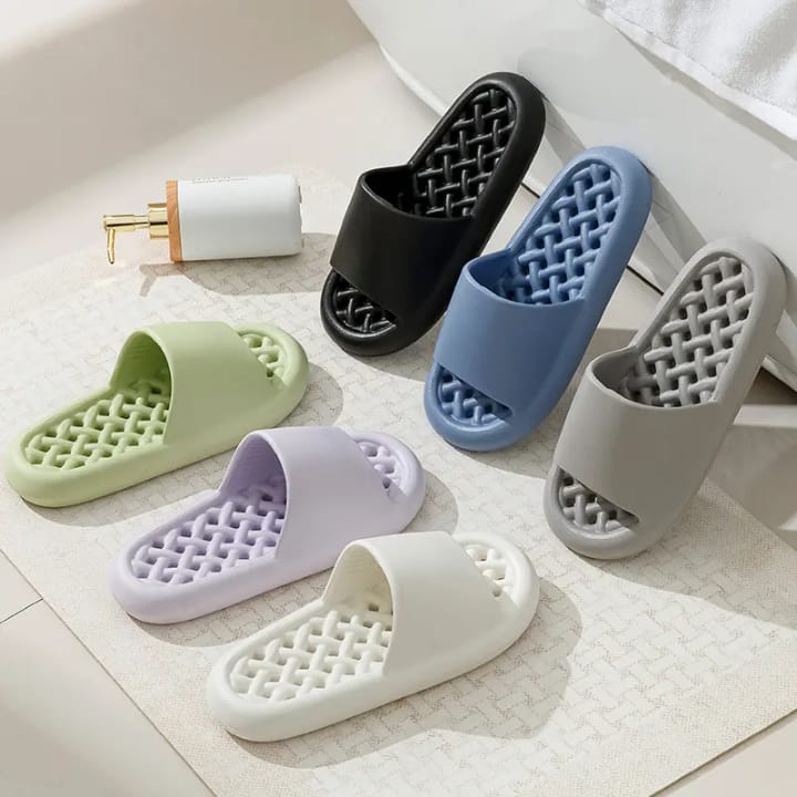 Bathroom Bathing Non-slip Men Women Leaking Quick-drying Slippers for Couples (Standard Sizes)
