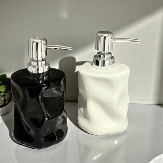 Luxury Twisted Design Soap Dispenser – Sculptural Resin Liquid Pump