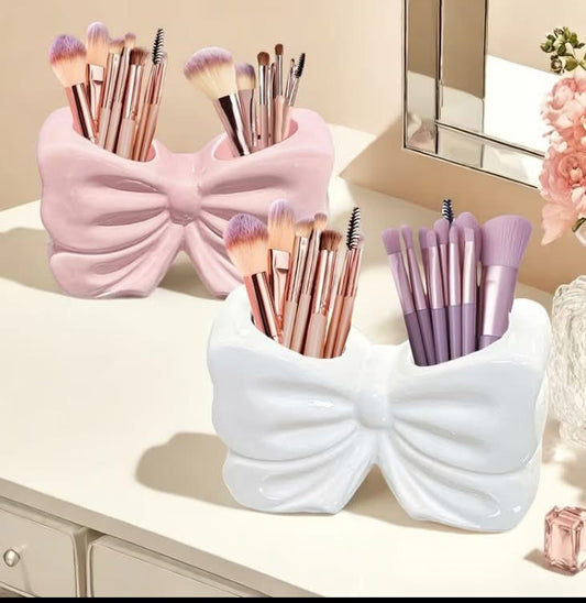 Multipurpose Bow Shaped Ceramic Desktop Storage Holder